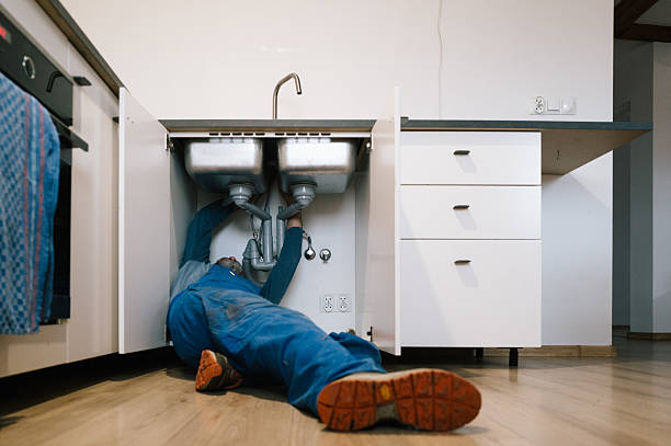 Professional Plumbing technician working in Monterey Park, CA